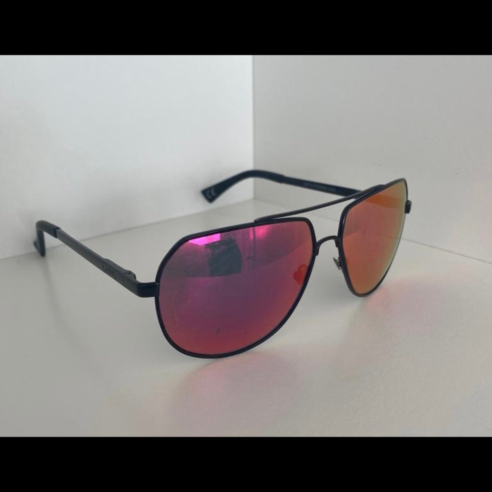Sunglass Bundle - Picture 16 of 16